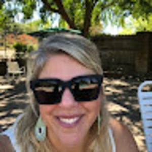 Meet your Posher, Leslie